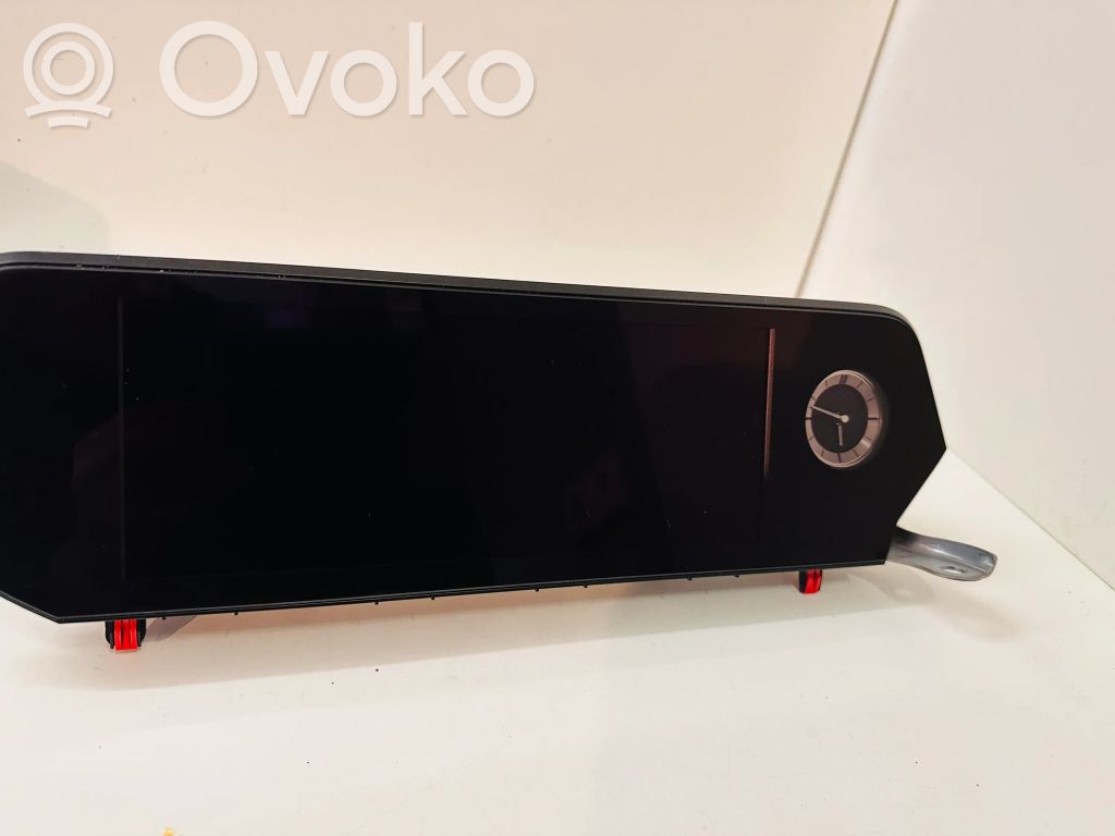 Lexus UX Screen/display/small screen 