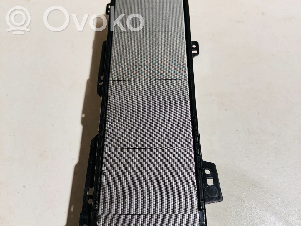 Volvo XC90 Mukiteline edessä 