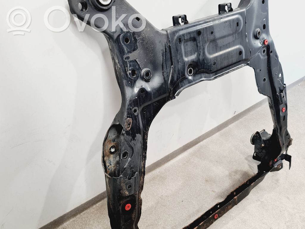 Volvo XC60 Priekinis traversas 