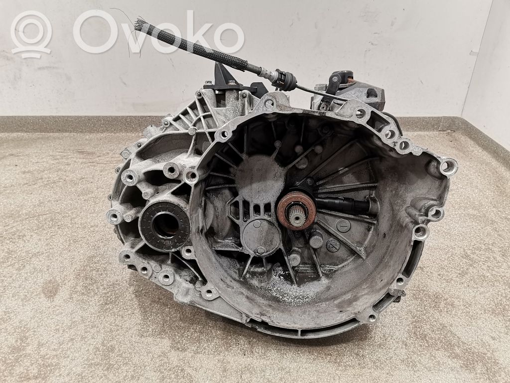 Volvo XC60 Manualna 6-biegowa skrzynia biegów 