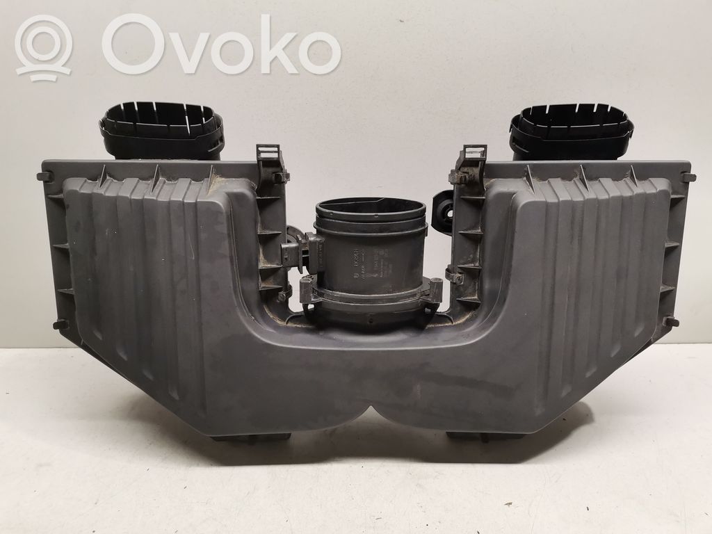 BMW X5 E70 Air filter box 