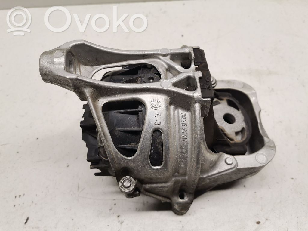 Audi Q7 4M Engine mount bracket 