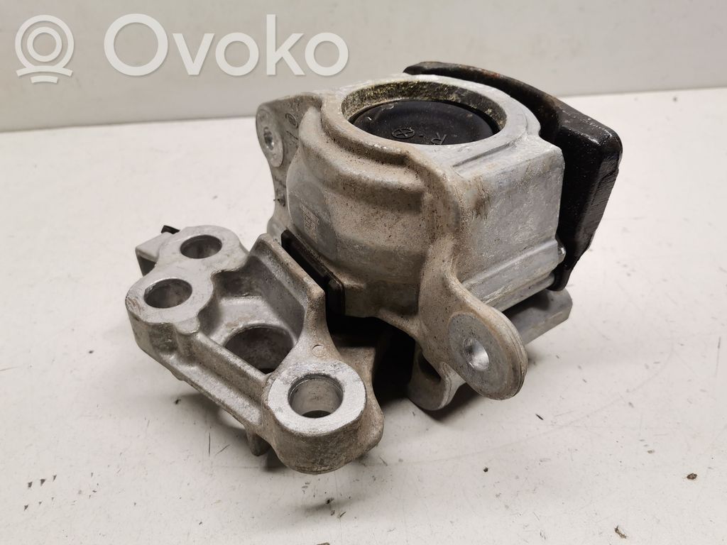 Land Rover Evoque II Engine mount bracket 