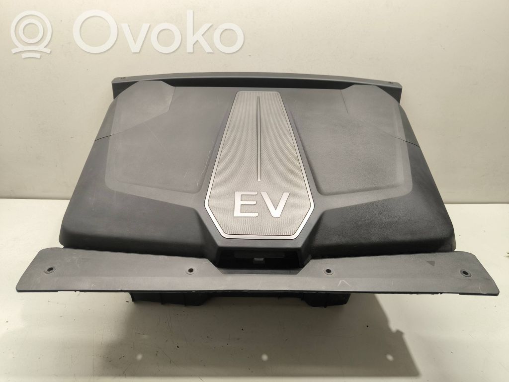 Front trunk storage compartment   86711CV000