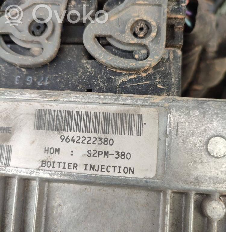 Unidad de control/módulo del motor   9642222380