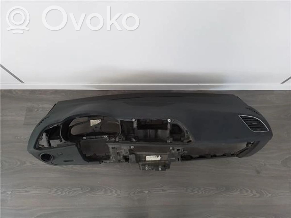 Seat Leon (5F) Panelė 
