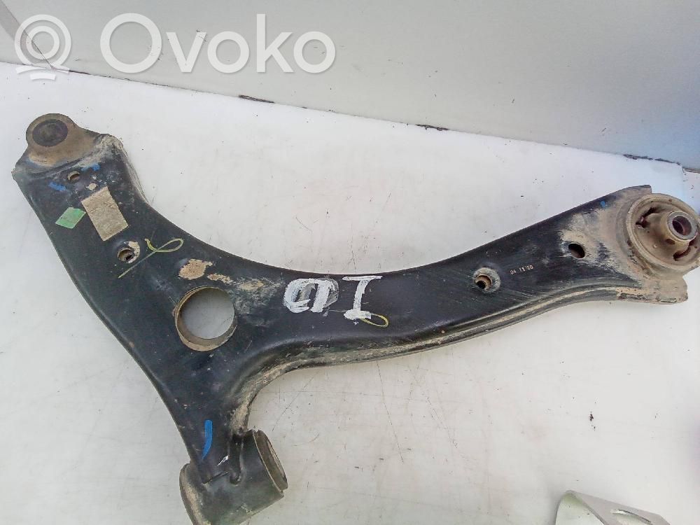 Querlenker Achsschenkel vorne   KK213A052AE