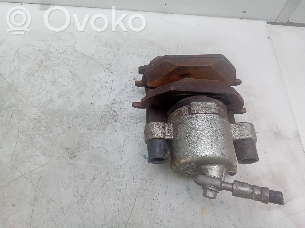 Volkswagen Polo VI Pinza del freno anteriore 