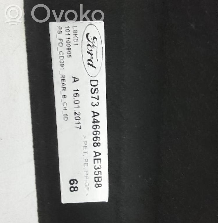 Hattuhylly   DS73A46668