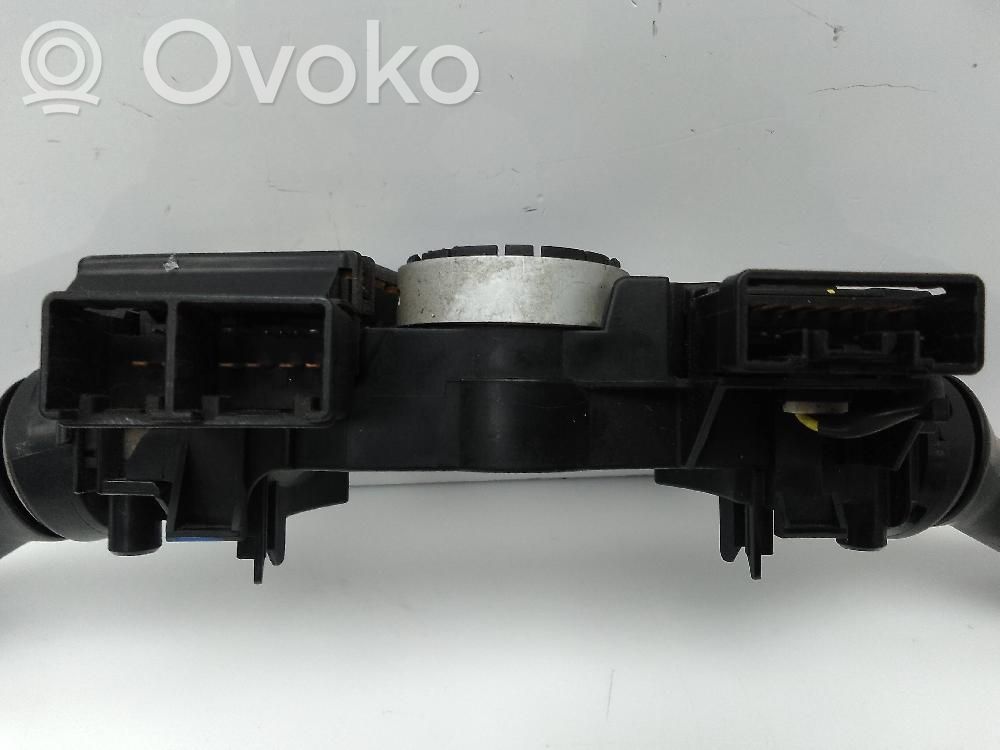 Toyota Auris E180 Leva/interruttore dell’indicatore di direzione e tergicristallo 