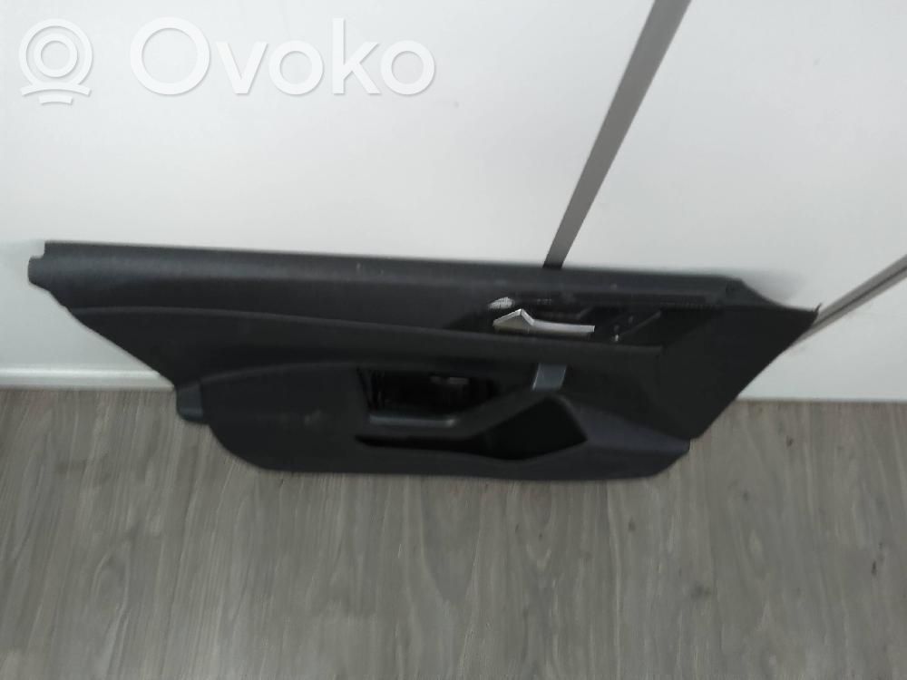 Volkswagen Polo VI Revestimiento de puerta delantera 