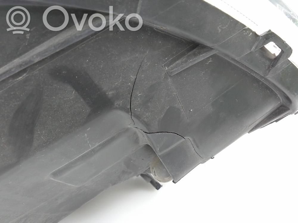 SsangYong Korando Lampa przednia 