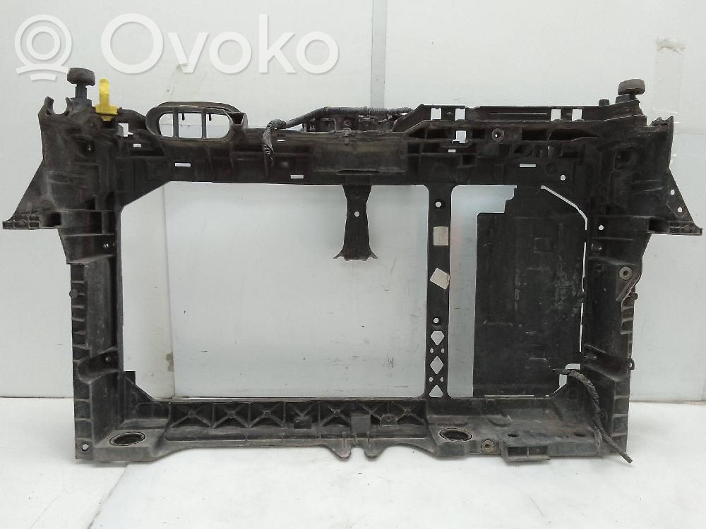 Ford B-MAX Панель радиаторов 
