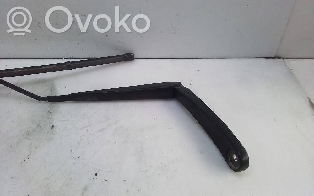 Ford Tourneo Bras d'essuie-glace avant 