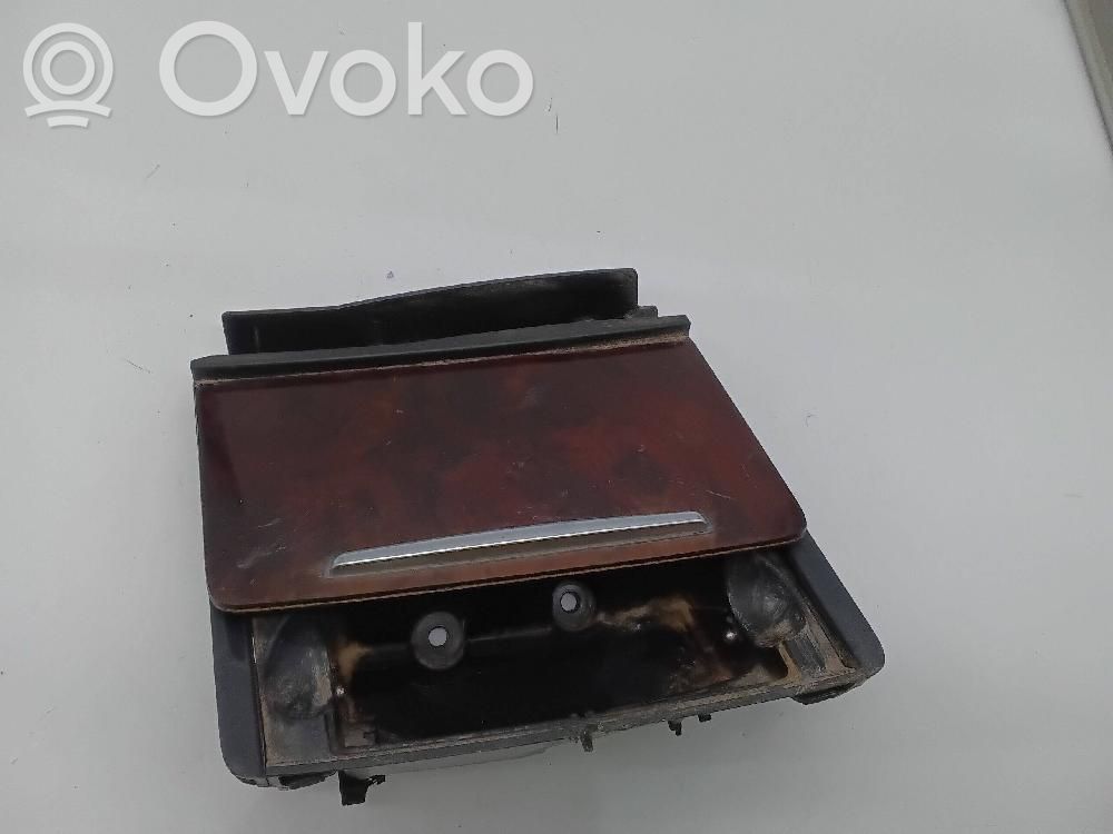 Cenicero del coche   4F1857951