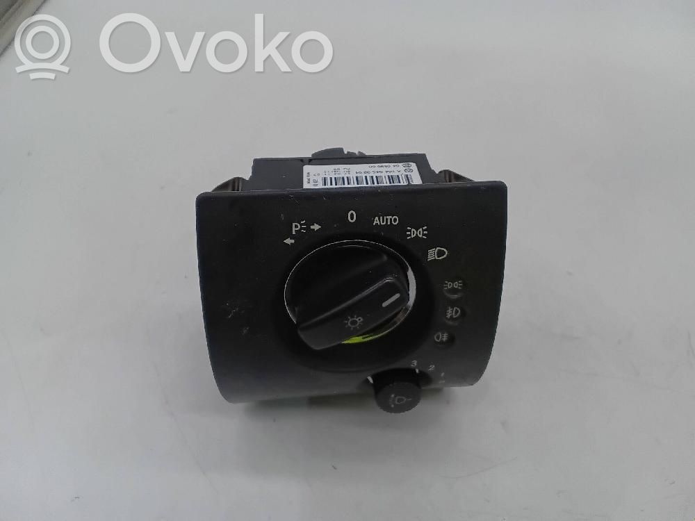Comutator lumini   A1645453304