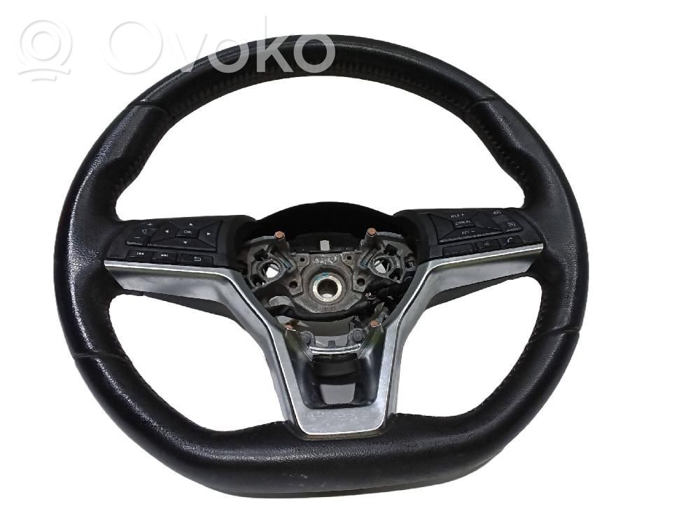 Nissan Juke II F16 Ohjauspyörä 
