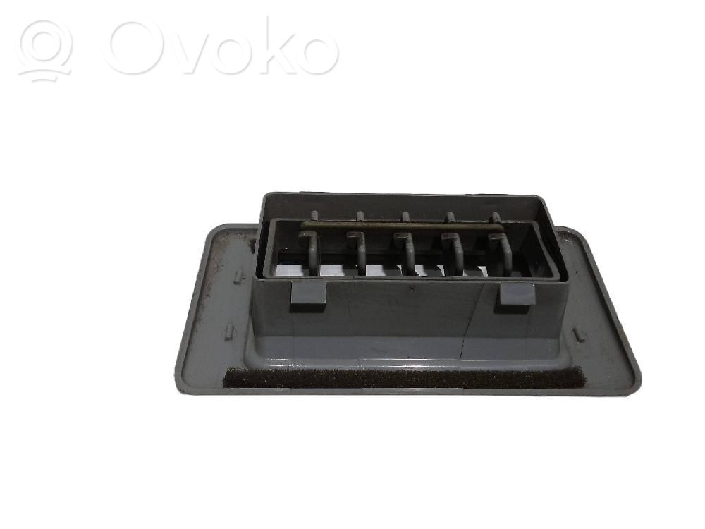 Mitsubishi Montero Grilă ventilație centrală 