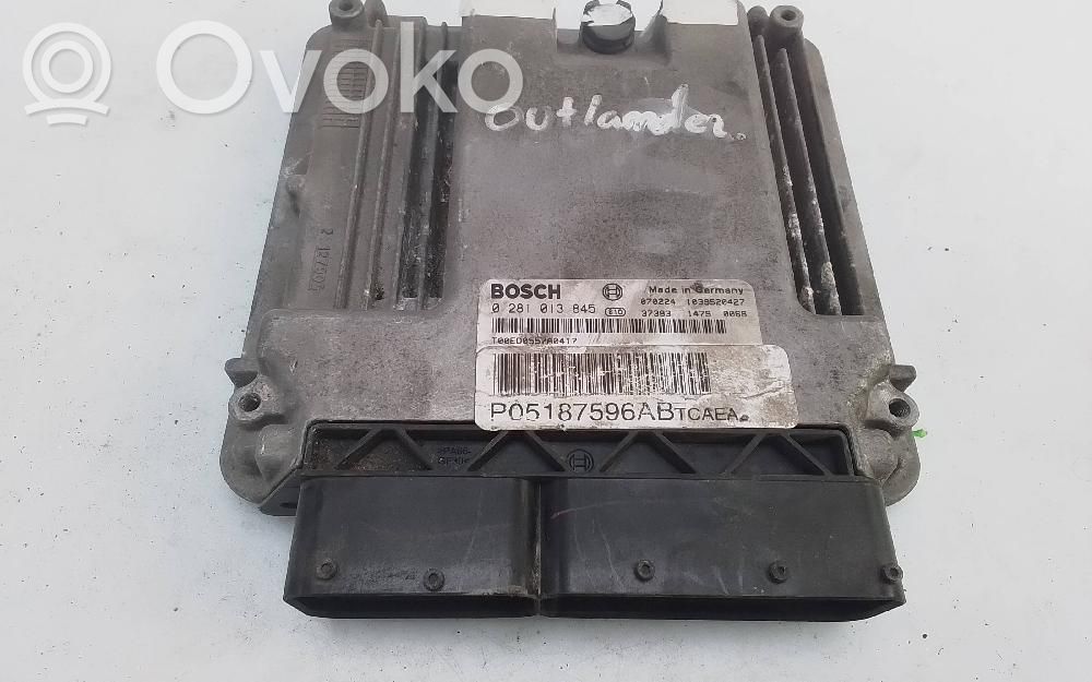 Unidad de control/módulo del motor   0281013845