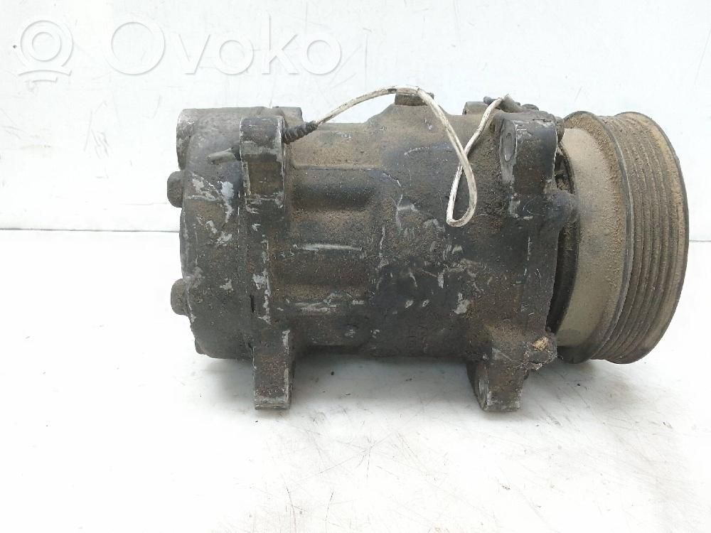 Ilmastointilaitteen kompressorin pumppu (A/C)   7700300462