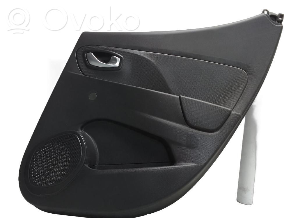 Renault Clio IV Boczki / Poszycie drzwi tylnych 
