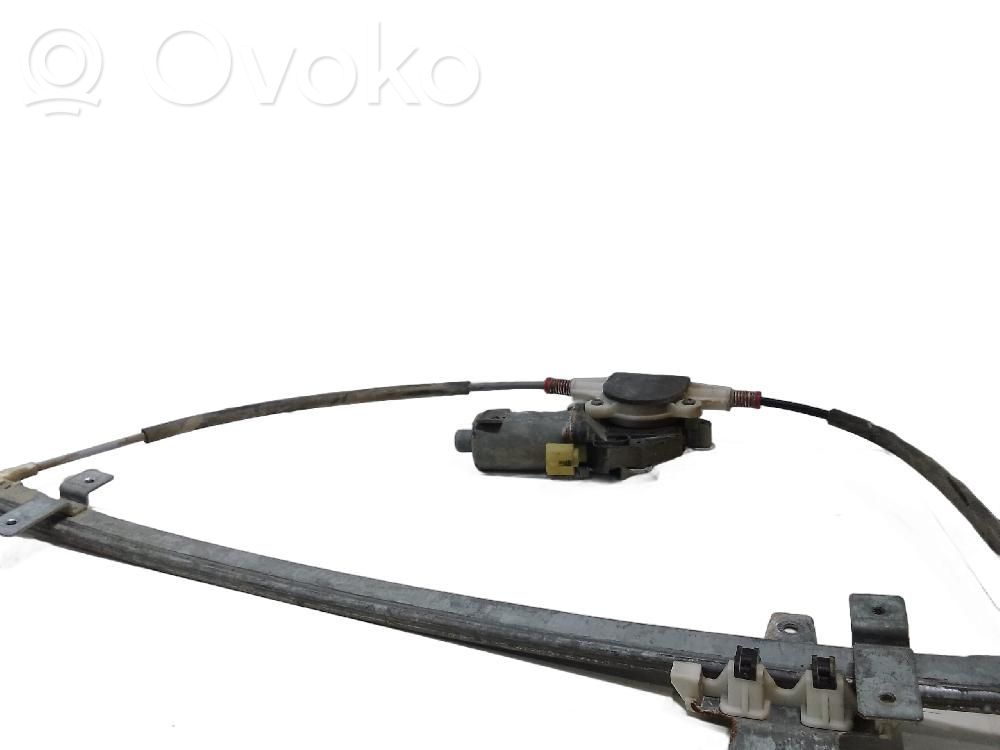 Nissan Terrano Macara ușă față cu motor