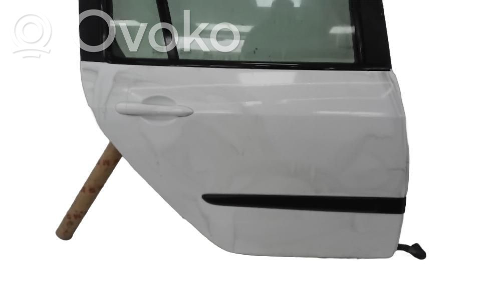 Puerta trasera   821003703R