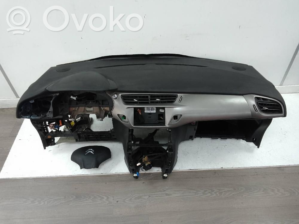 Juego de airbag con panel   0589P1000371