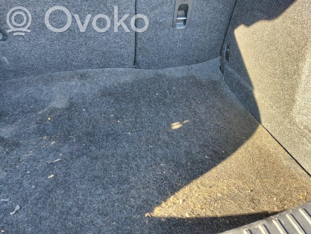 Mazda 3 II Doublure de coffre arrière, tapis de sol