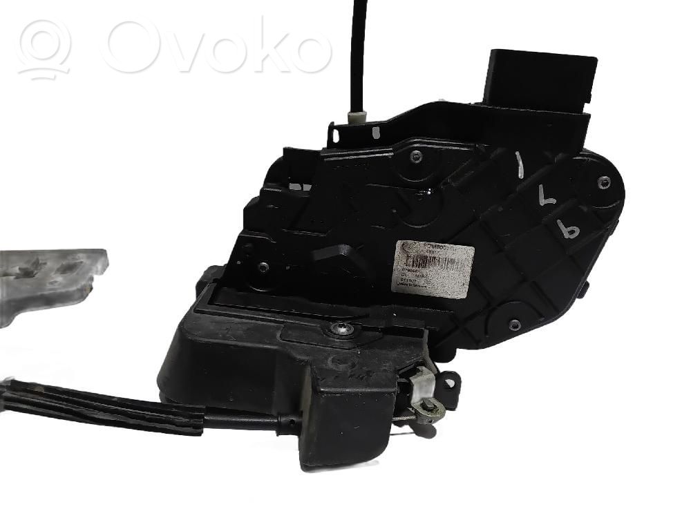 Land Rover Freelander 2 - LR2 Zamek drzwi tylnych