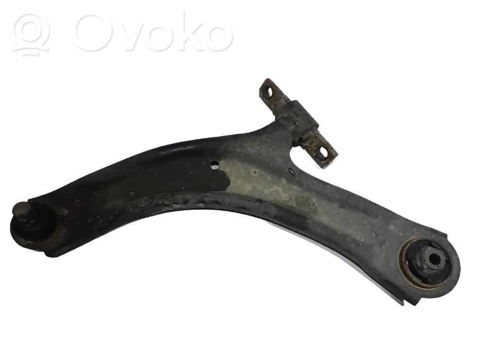 Nissan Qashqai Braccio di controllo sospensione anteriore inferiore/braccio oscillante