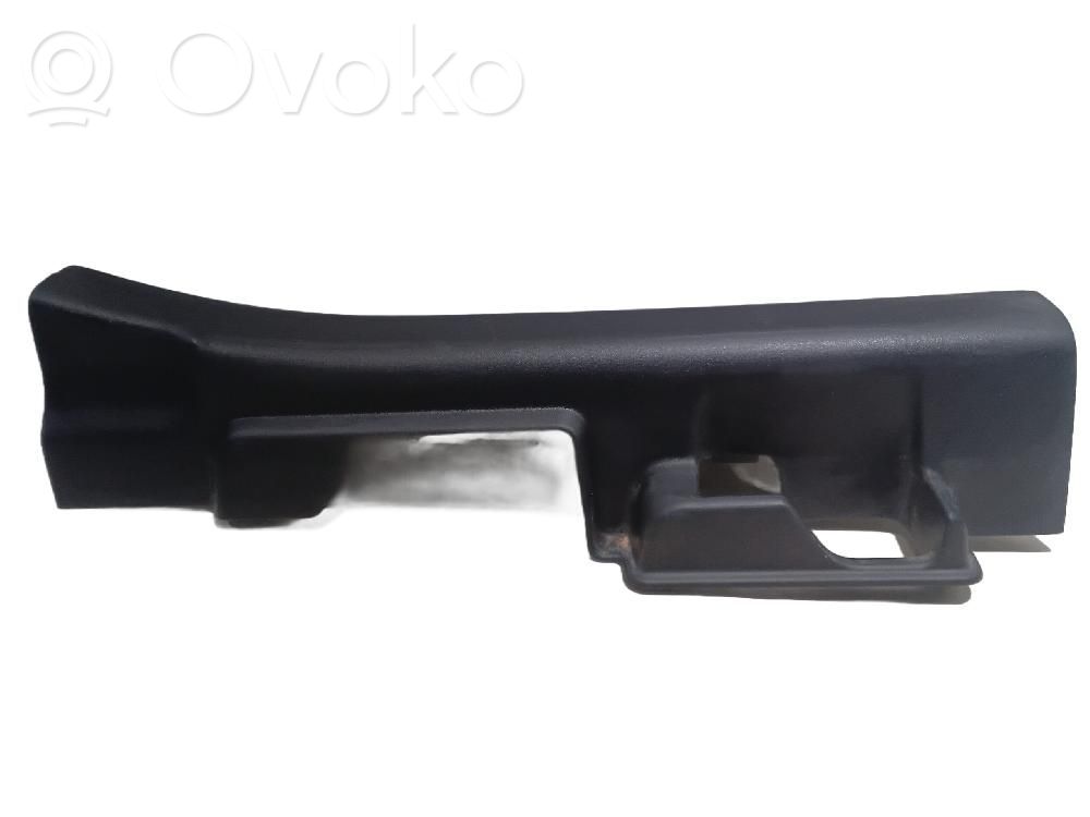Mitsubishi Lancer VIII Takaluukun koristelista