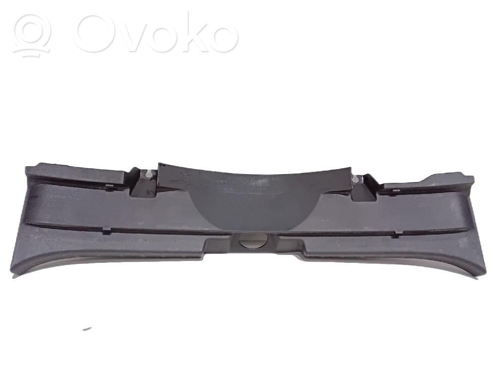 Mitsubishi Lancer VIII Takaluukun koristelista 