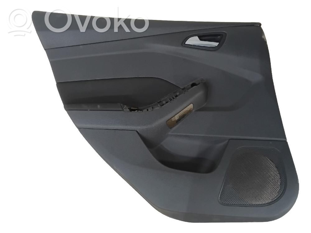 Ford Focus Boczki / Poszycie drzwi tylnych 