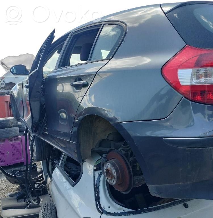 BMW 1 E81 E87 Pilar (A) 