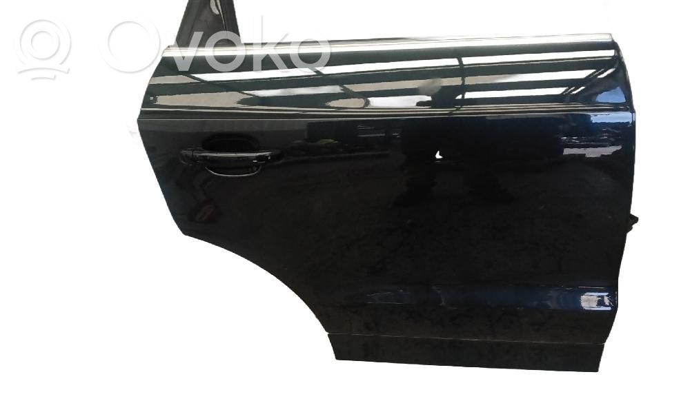 Puerta trasera   8U0833052B