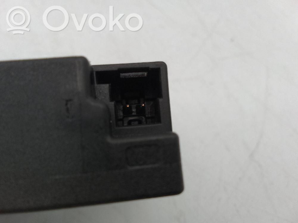 Unitate control antenă   4M0907247