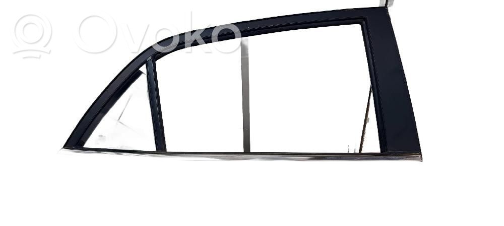 Puerta trasera   77004H8000