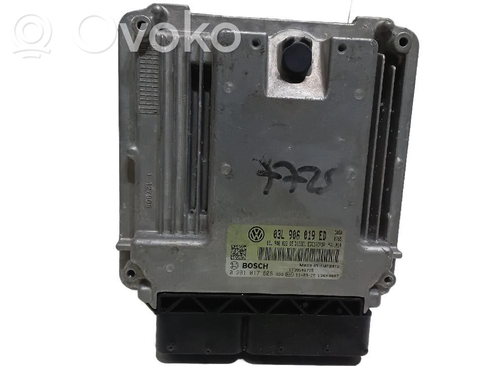 Unidad de control/módulo del motor   03L906019ED
