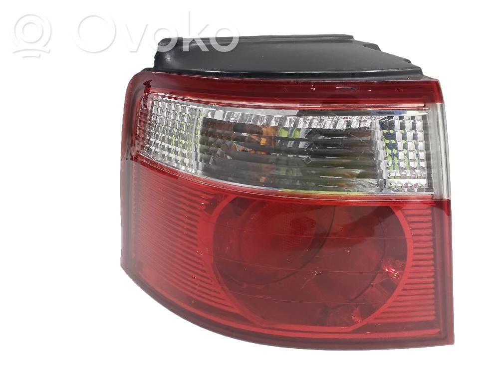 KIA Carens I Lampă spate în caroserie 