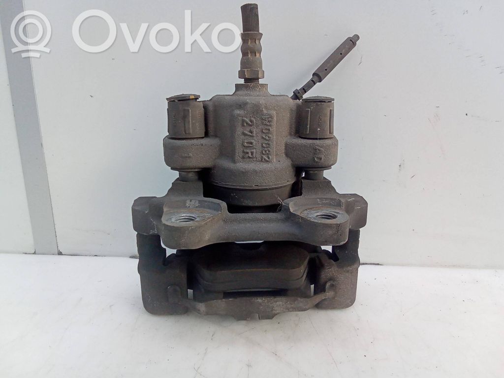 BMW 3 F30 F35 F31 Supporto della pinza del freno anteriore 