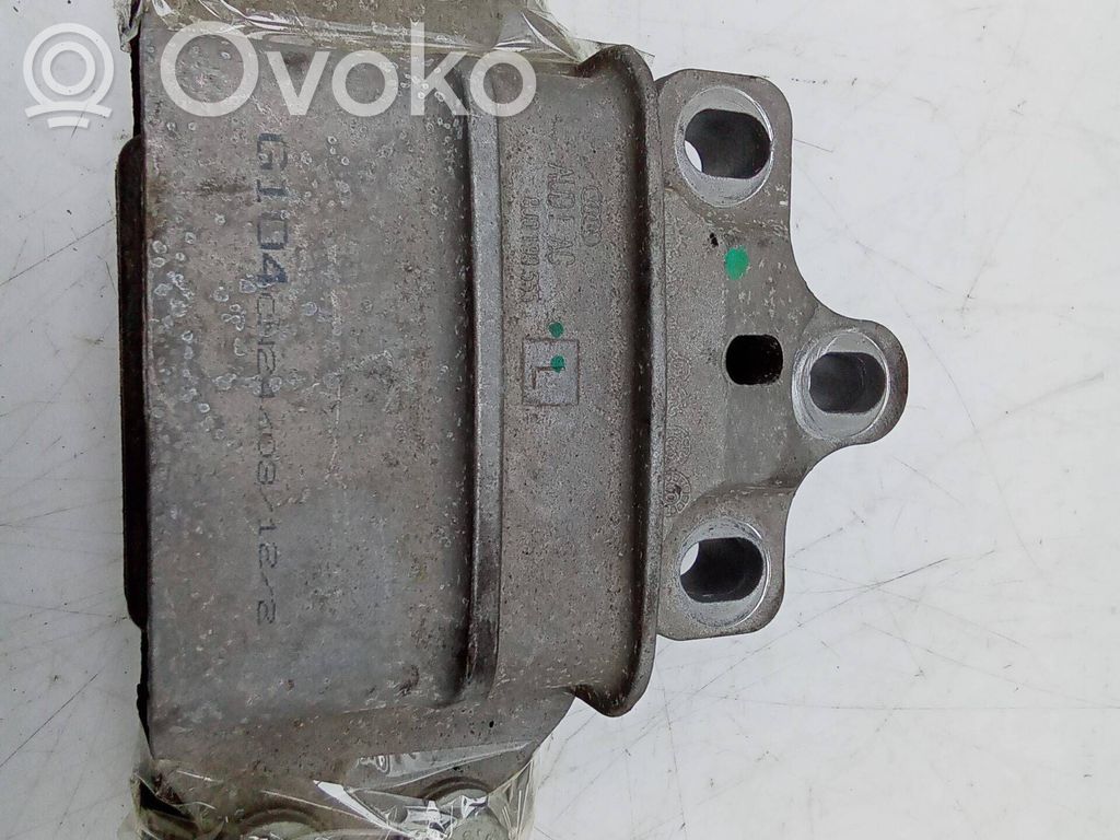 Audi Q3 8U Halterung Radhausschale Radhausverkleidung vorne 