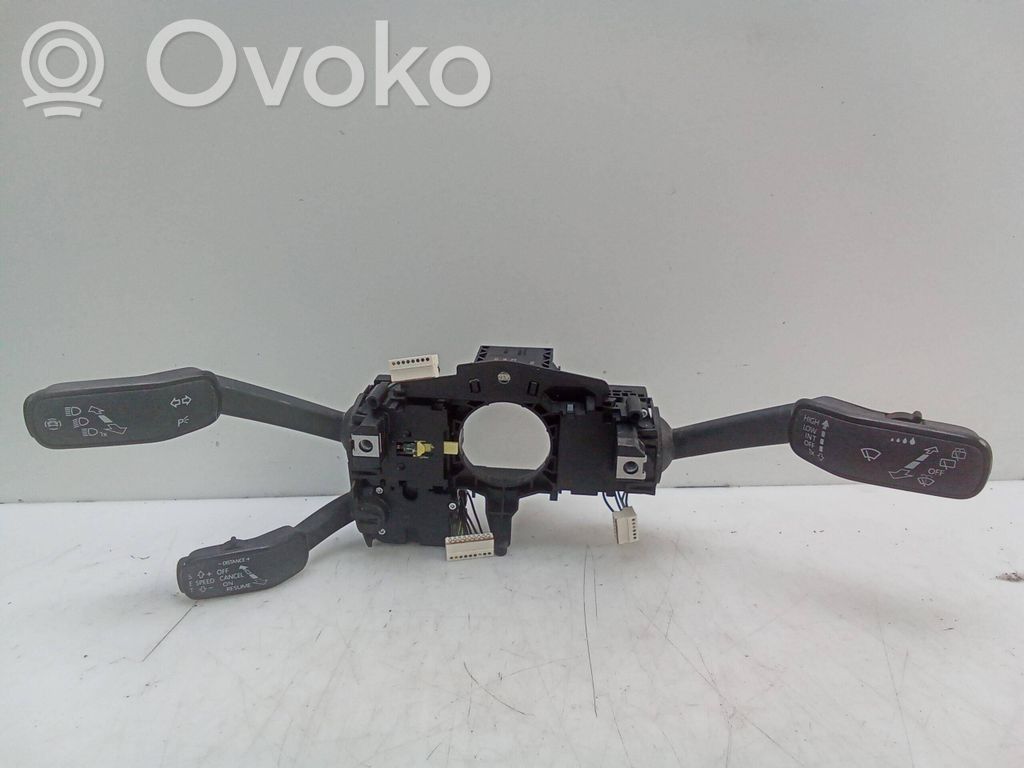 Seat Leon (5F) Przełącznik świateł
