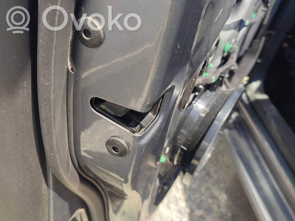 Volkswagen Golf V Garnitures hayon