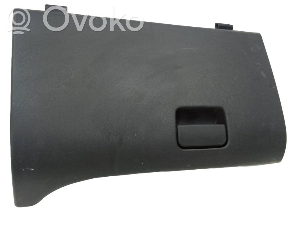 Mitsubishi Space Star Schowek deski rozdzielczej