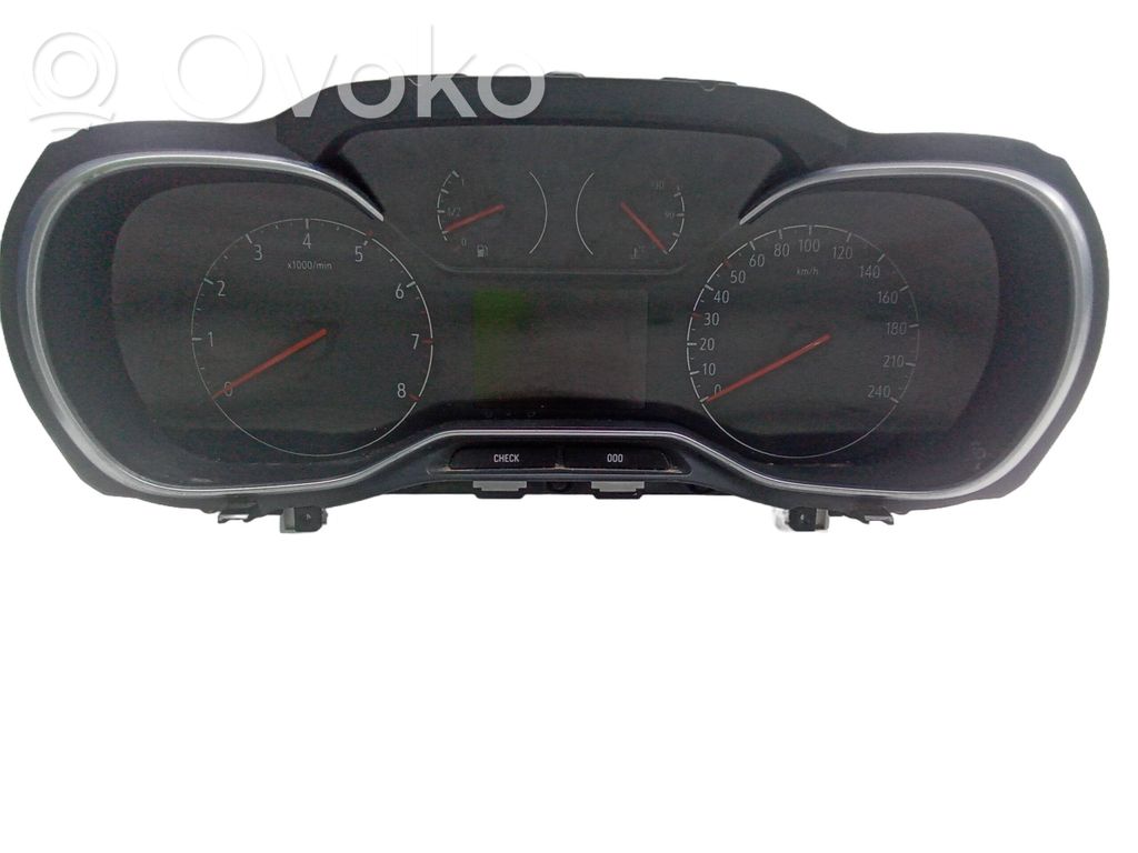 Opel Combo E Panel de instrumentos 
