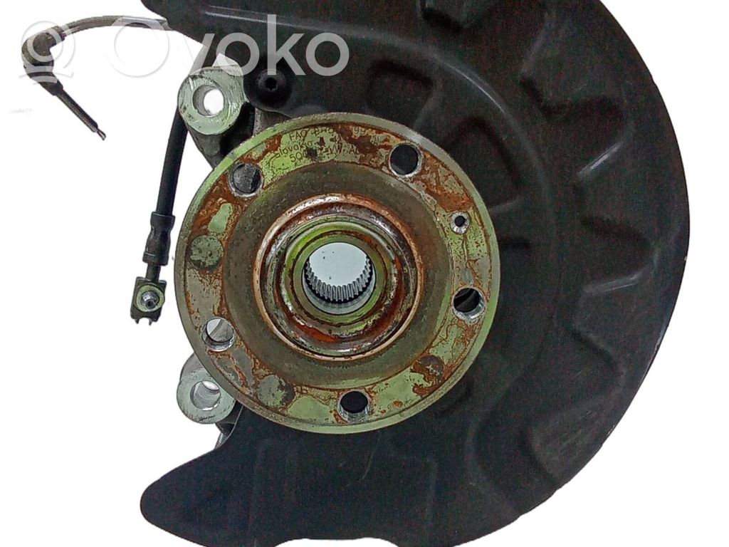 Volkswagen PASSAT B8 Fuso a snodo con mozzo ruota anteriore