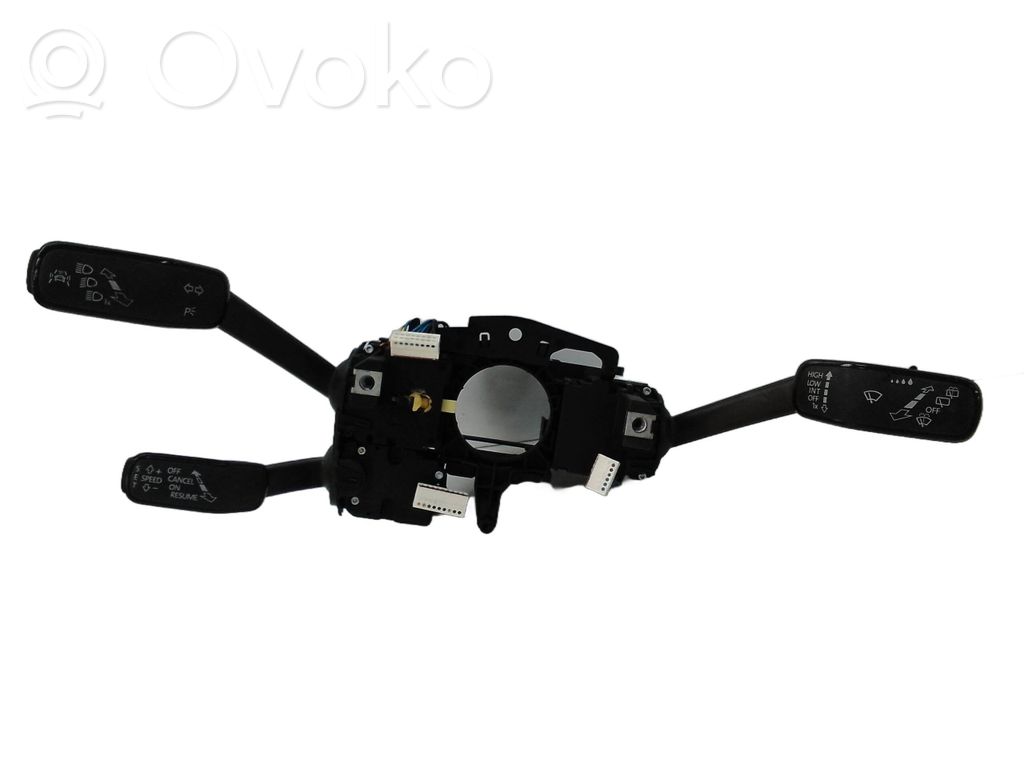 Seat Leon (5F) Autres commutateurs / boutons / leviers