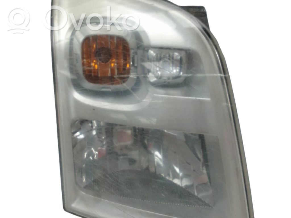 Ford Transit Etu-/Ajovalo 