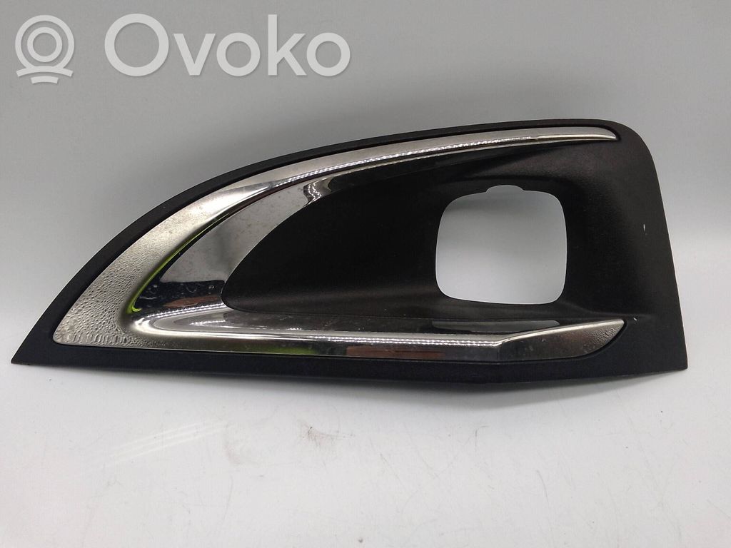 Peugeot 3008 II Osłona tylnej klapy 
